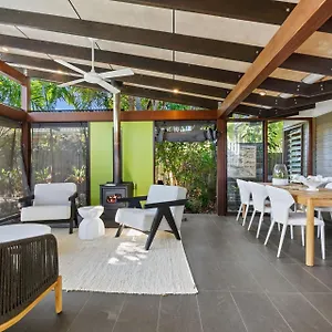 https://seagrass-pacific-ave-tranquil-balinese-inspired-home.queenslandhotels.net