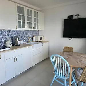 https://west-coast-deluxe-apartments.splithotels.org
